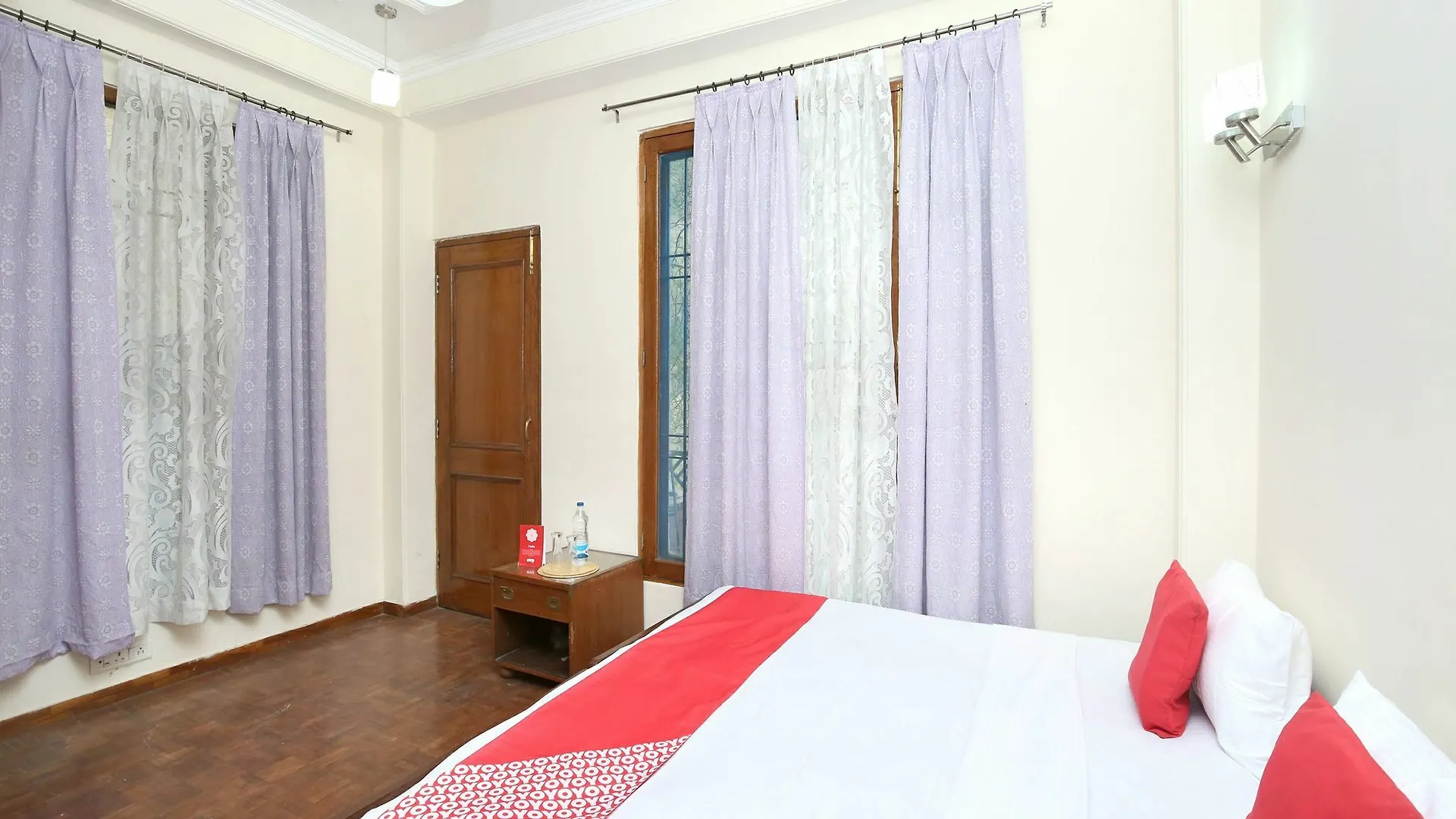 Oyo 14365 Home Modern Oak Apertement 2Bhk Kachighati Shimla 0*,  India